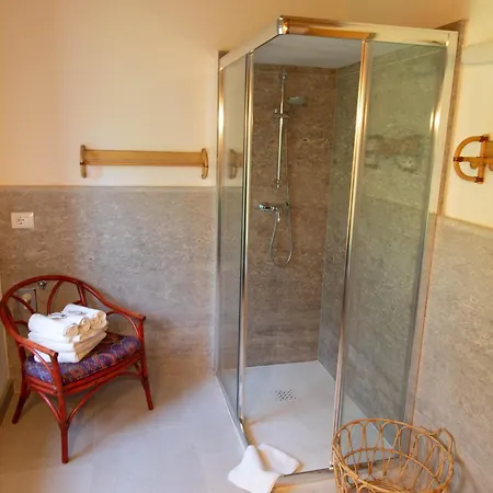 Ai Tre Sentieri 奥里西纳