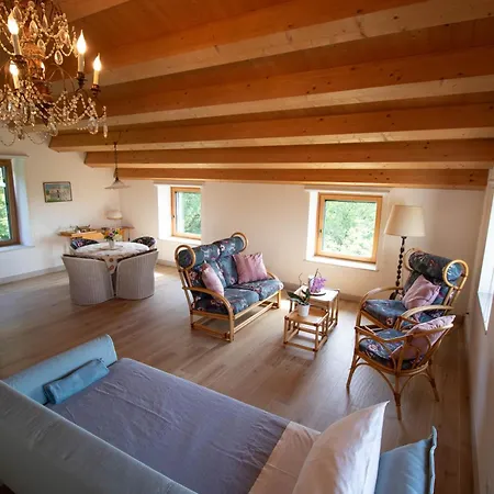 Ai Tre Sentieri 公寓 *