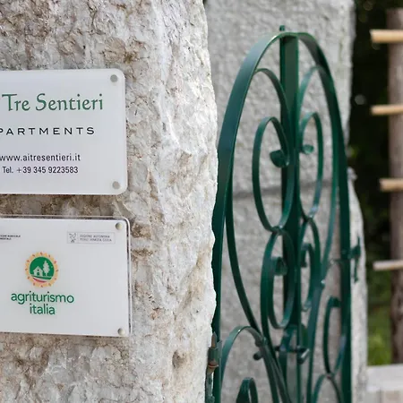 Ai Tre Sentieri Apartment *
